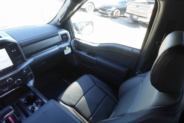 New 2025 Ford F150 Lariat w/ Equipment Group 501A Mid image 22