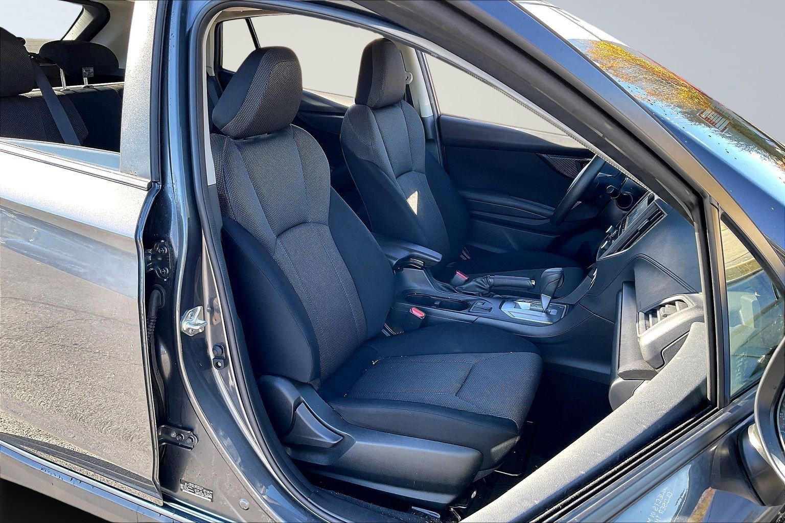 Certified 2023 Subaru Crosstrek 2.0i image 6