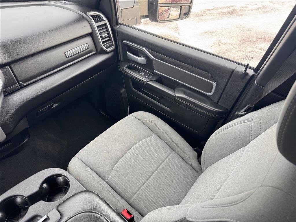 Used 2024 RAM 3500 Big Horn image 21