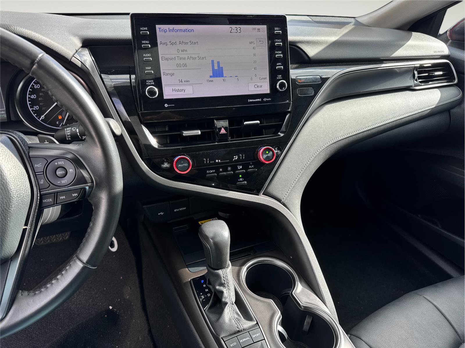 Used 2022 Toyota Camry SE w/ Audio Upgrade Package image 18