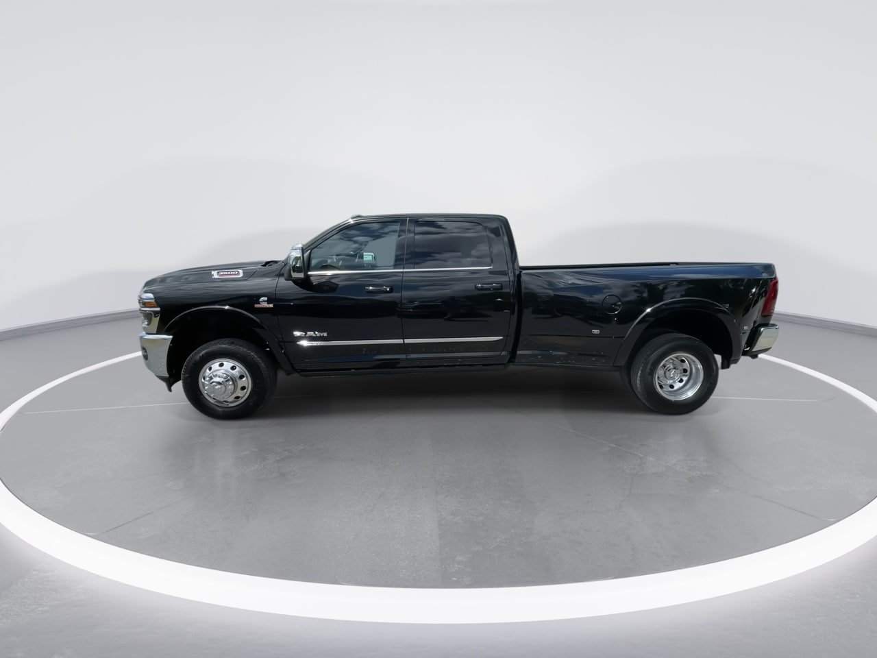 New 2026 RAM 3500 Limited AWD/4WD image 6