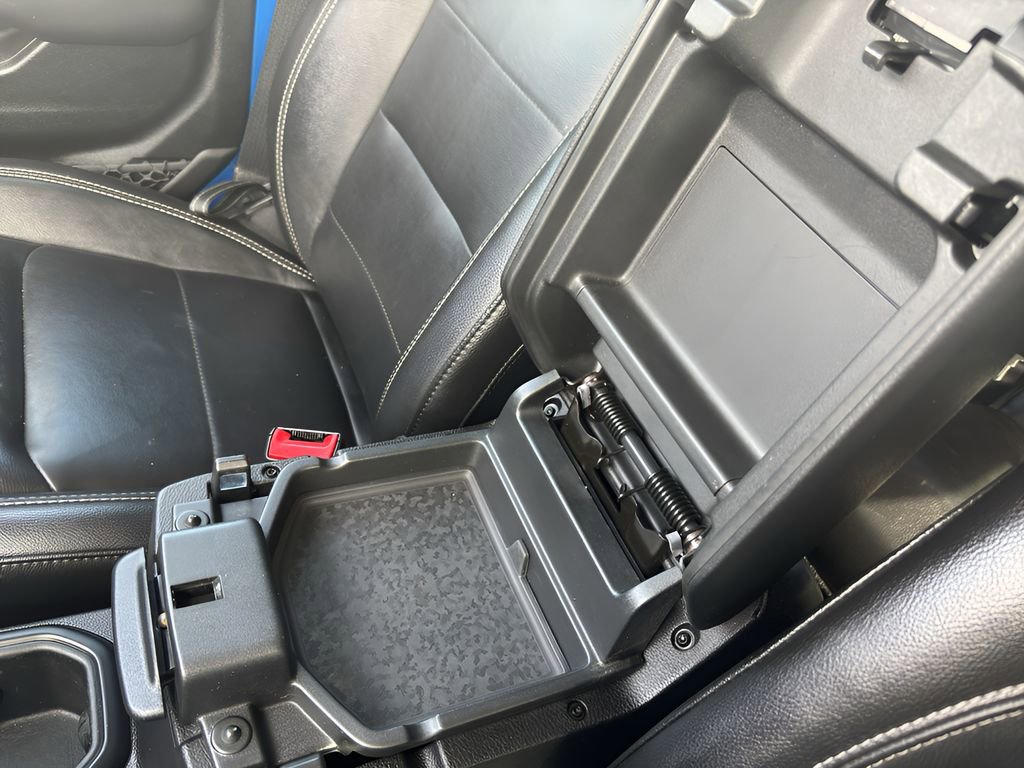 Used 2020 Jeep Gladiator Overland image 26