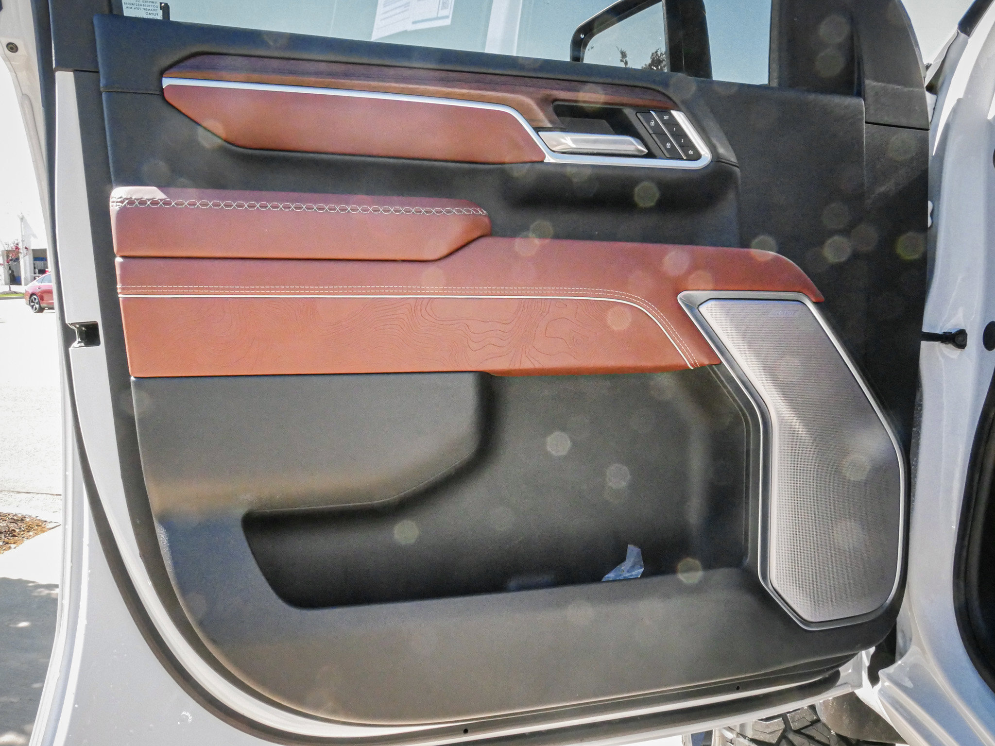 Used 2025 GMC Sierra 2500 Denali Ultimate image 14