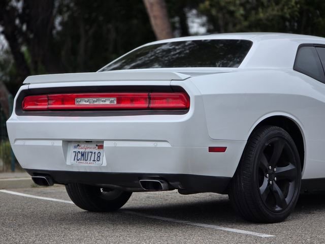 Used 2014 Dodge Challenger SXT Plus w/ Harman/Kardon Audio Group RWD image 11