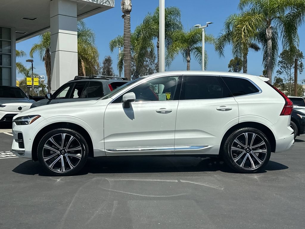 Certified 2023 Volvo XC60 B5 Ultimate AWD/4WD image 2
