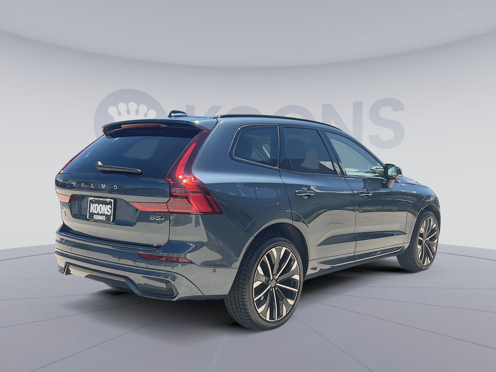 New 2026 Volvo XC60 B5 Ultra w/ Protection Package Premier AWD/4WD image 16