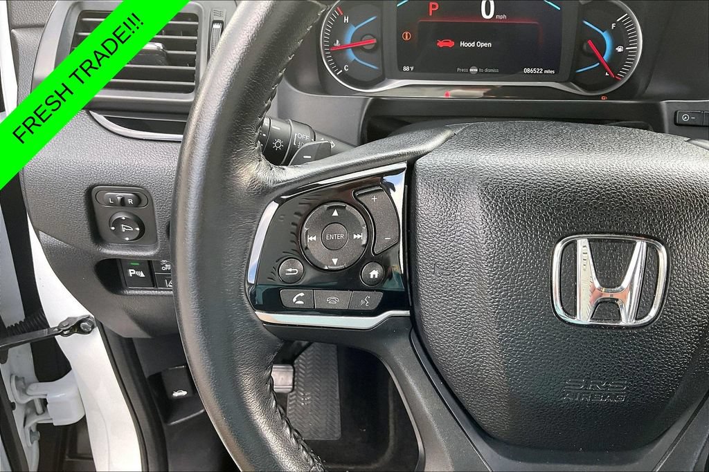 Used 2022 Honda Pilot Touring image 11