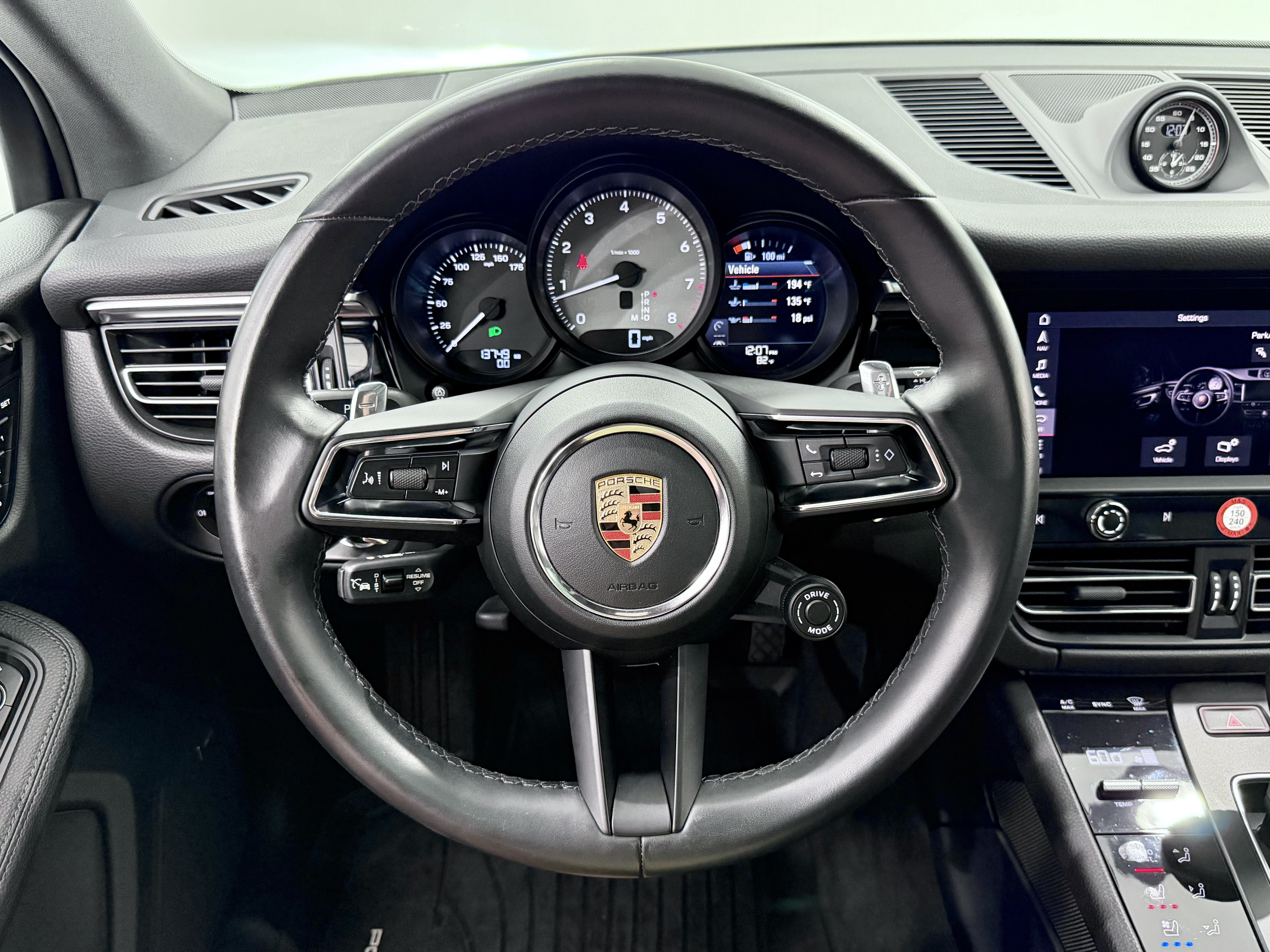 Certified 2023 Porsche Macan S AWD/4WD image 45
