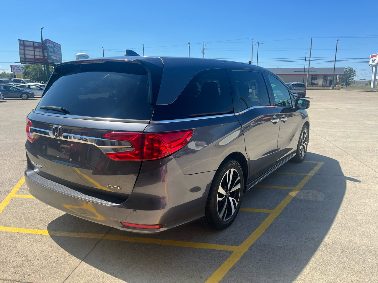 Used 2019 Honda Odyssey Elite image 6