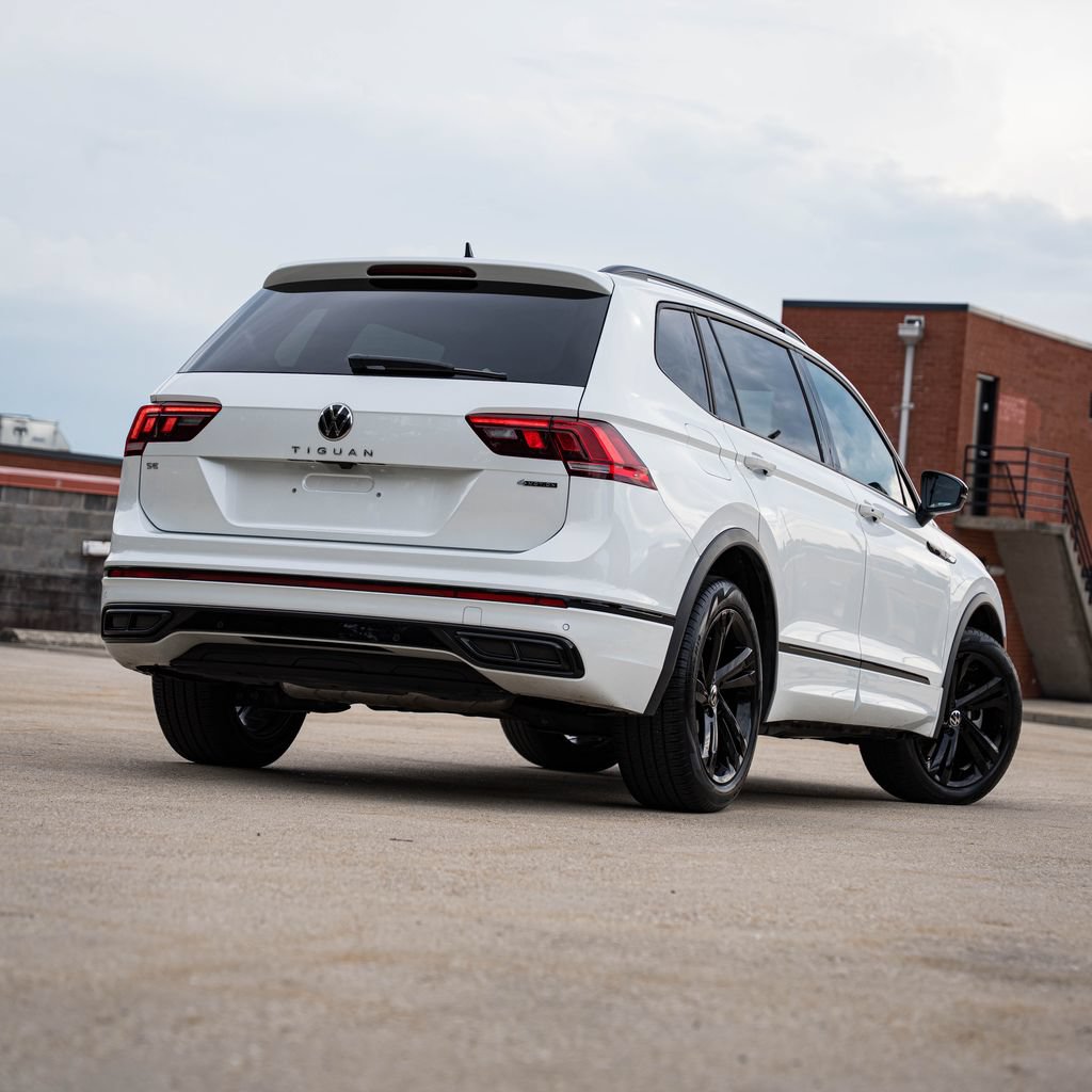 Certified 2023 Volkswagen Tiguan SE R-Line AWD/4WD image 6