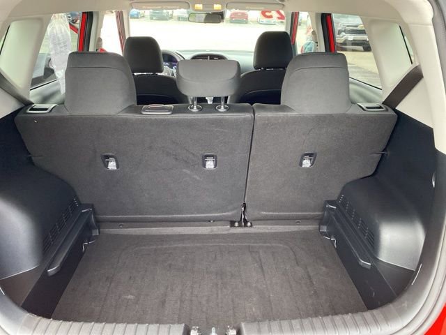 Used 2025 Kia Soul LX w/ LX Technology Package FWD image 30