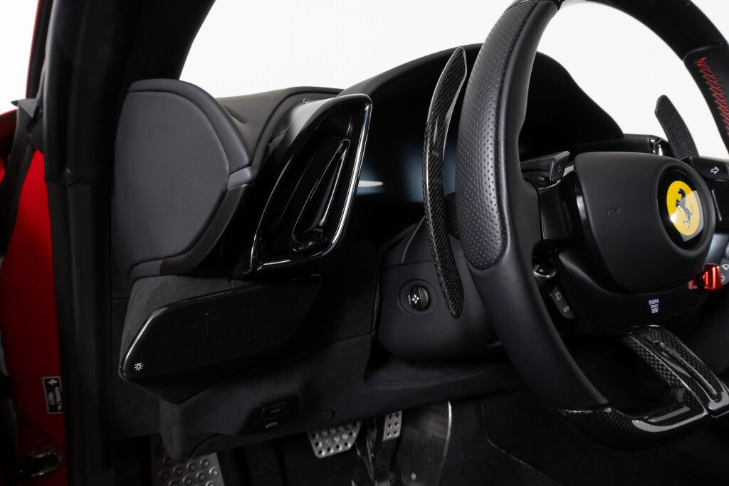 Certified 2021 Ferrari Roma image 32