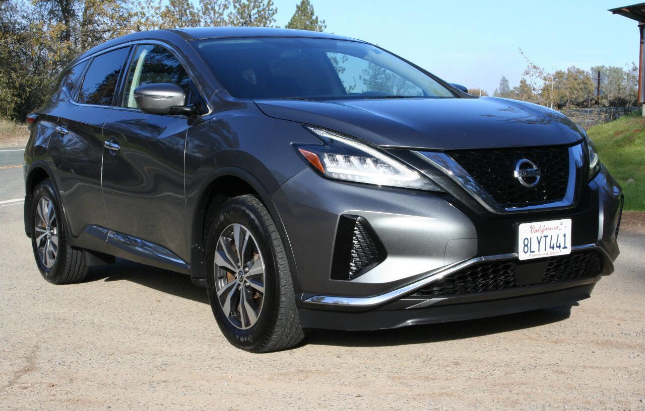 Used 2019 Nissan Murano S image 2