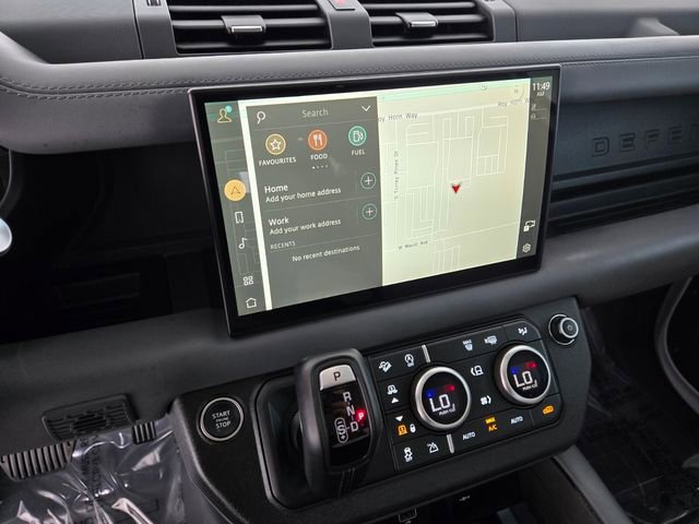 Used 2024 Land Rover Defender 130 X-Dynamic SE image 23