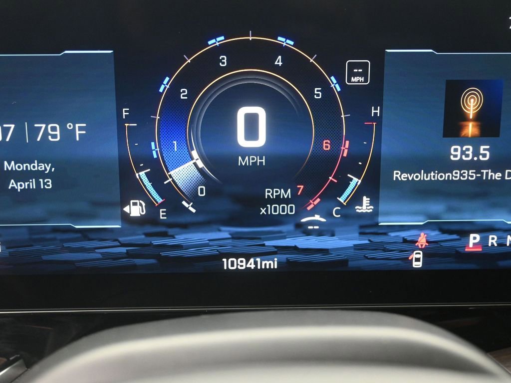 Used 2025 Chevrolet Tahoe LS RWD image 10