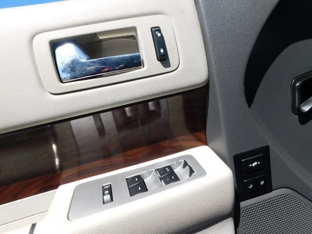 Used 2010 Ford Flex SEL image 12