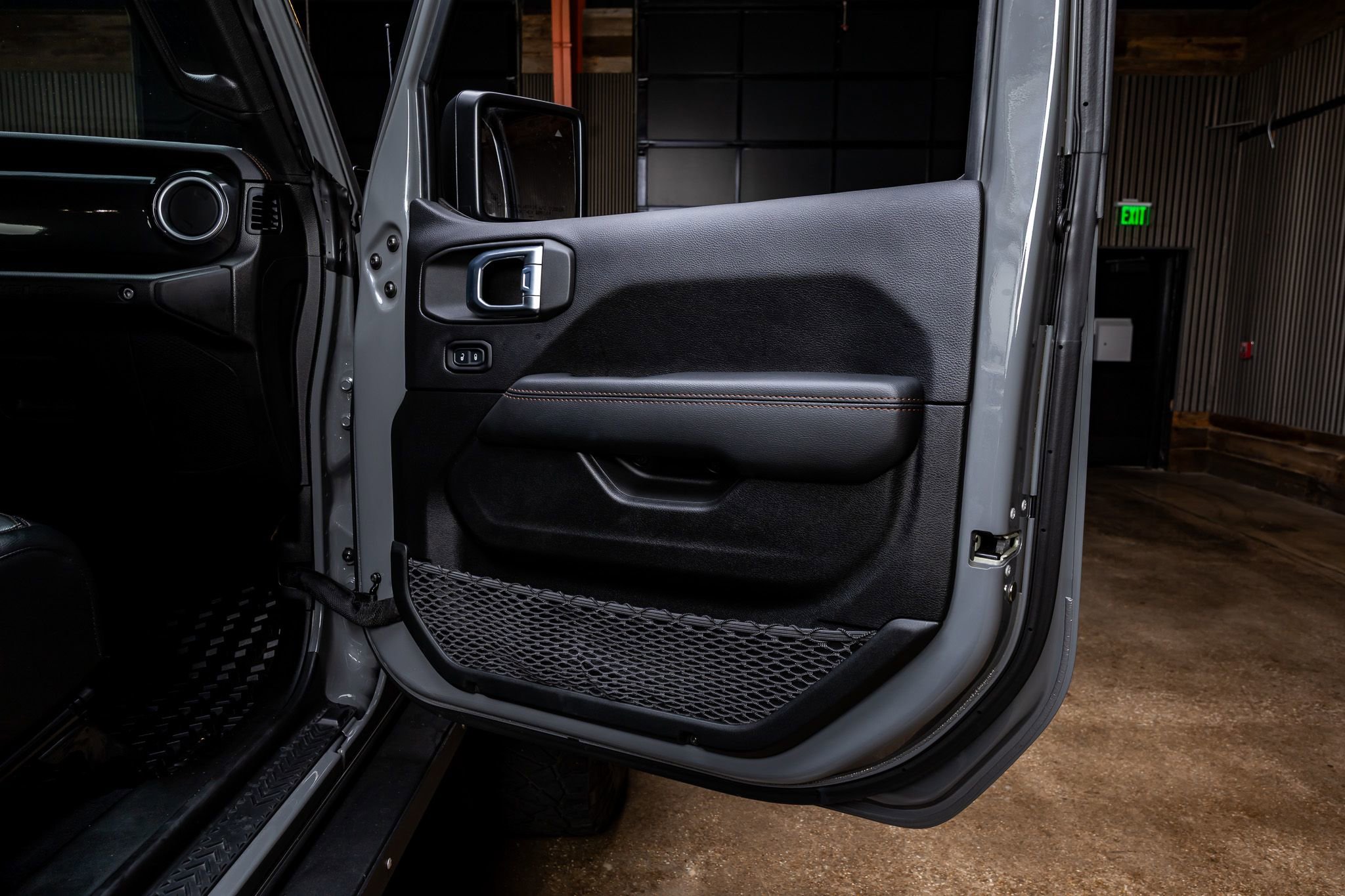 Used 2021 Jeep Wrangler Unlimited Rubicon w/ Trailer Tow Package image 37