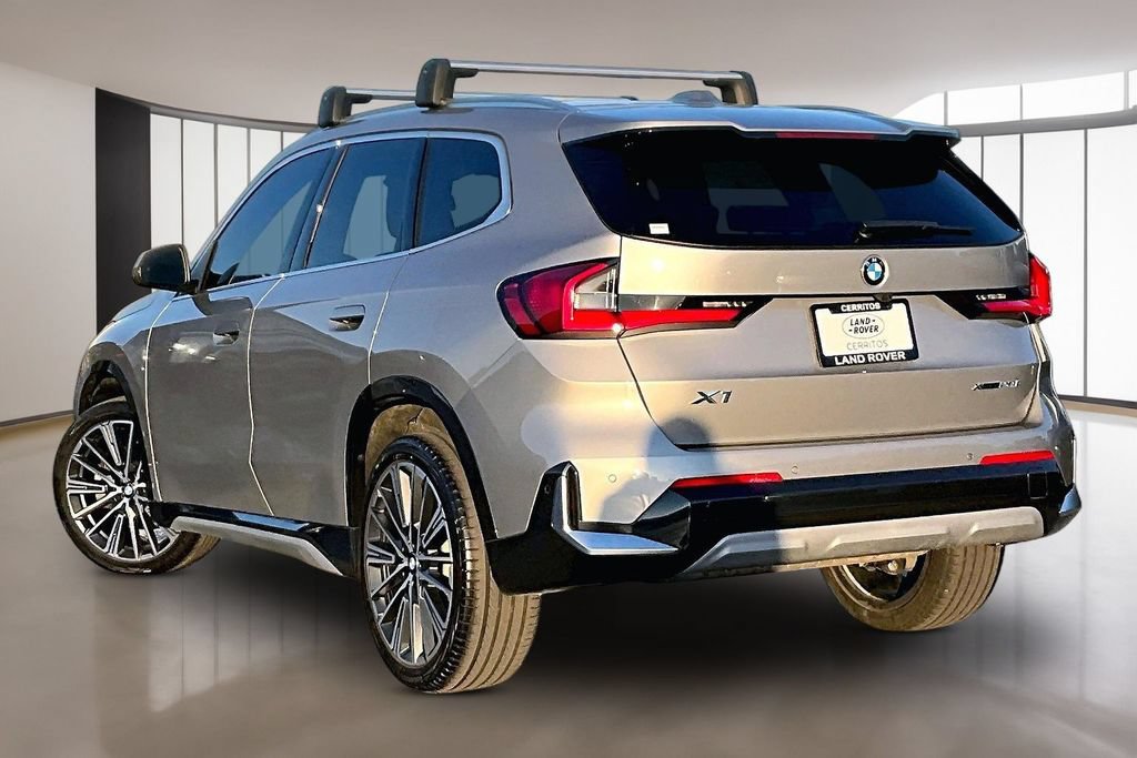 Used 2025 BMW X1 xDrive28i AWD/4WD image 4