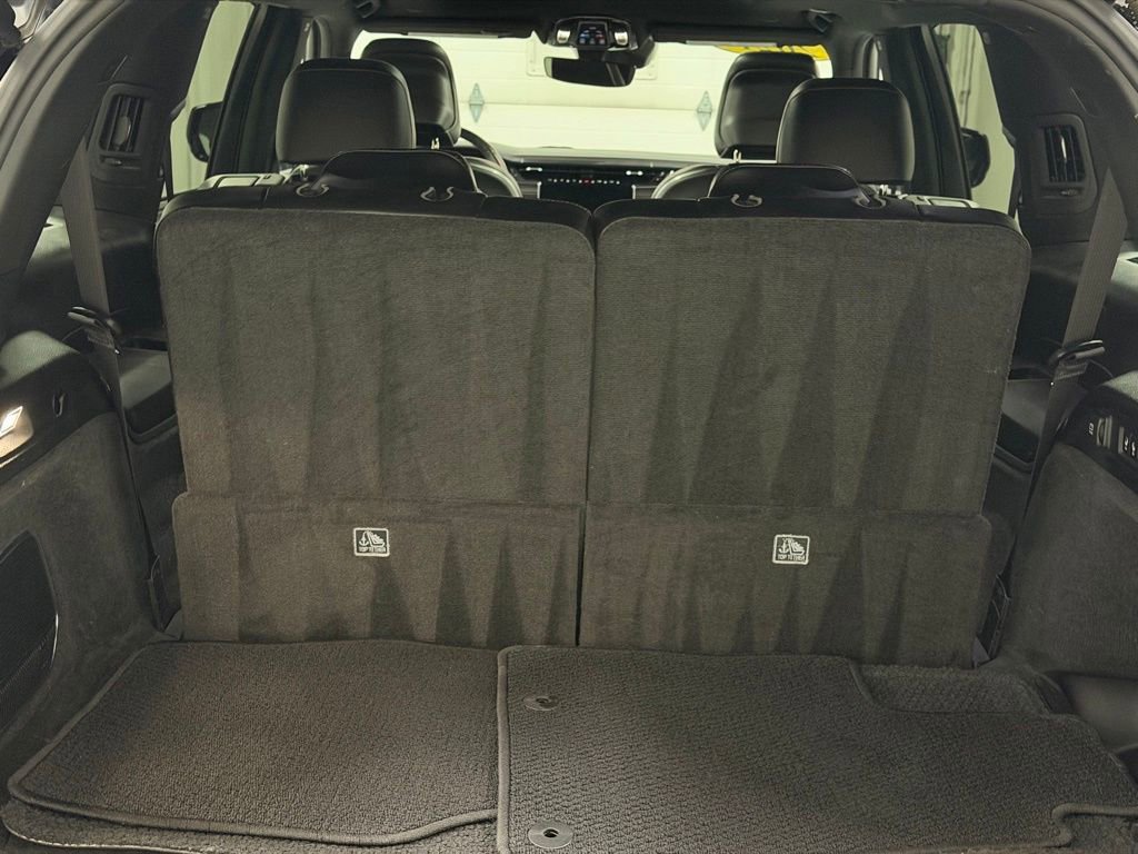 Used 2021 Jeep Grand Cherokee L Summit w/ Luxury Tech Group V image 17