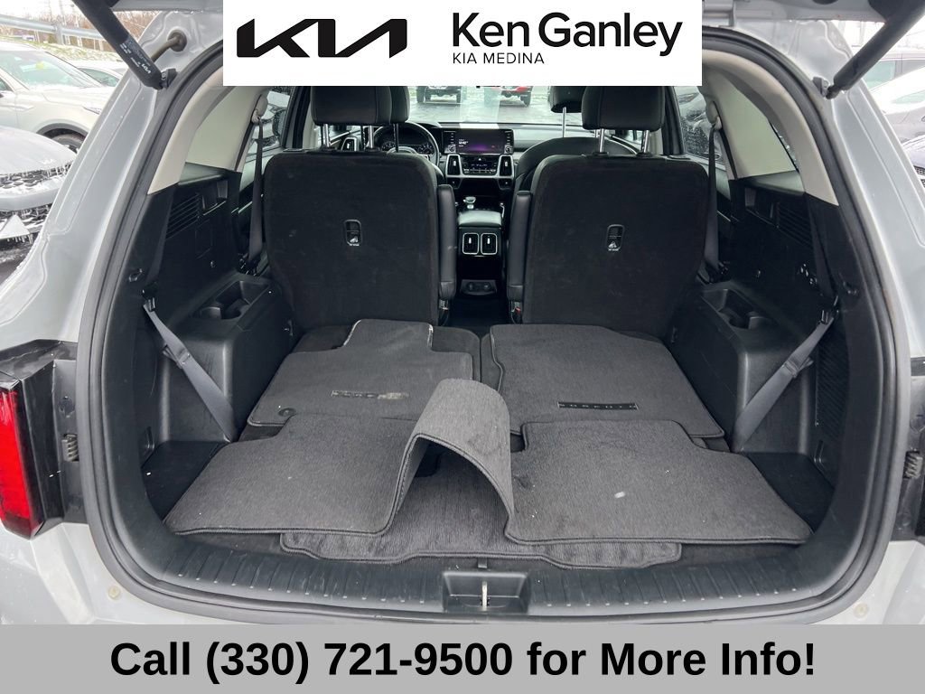 Certified 2022 Kia Sorento EX w/ Panoramic Sunroof Package image 52