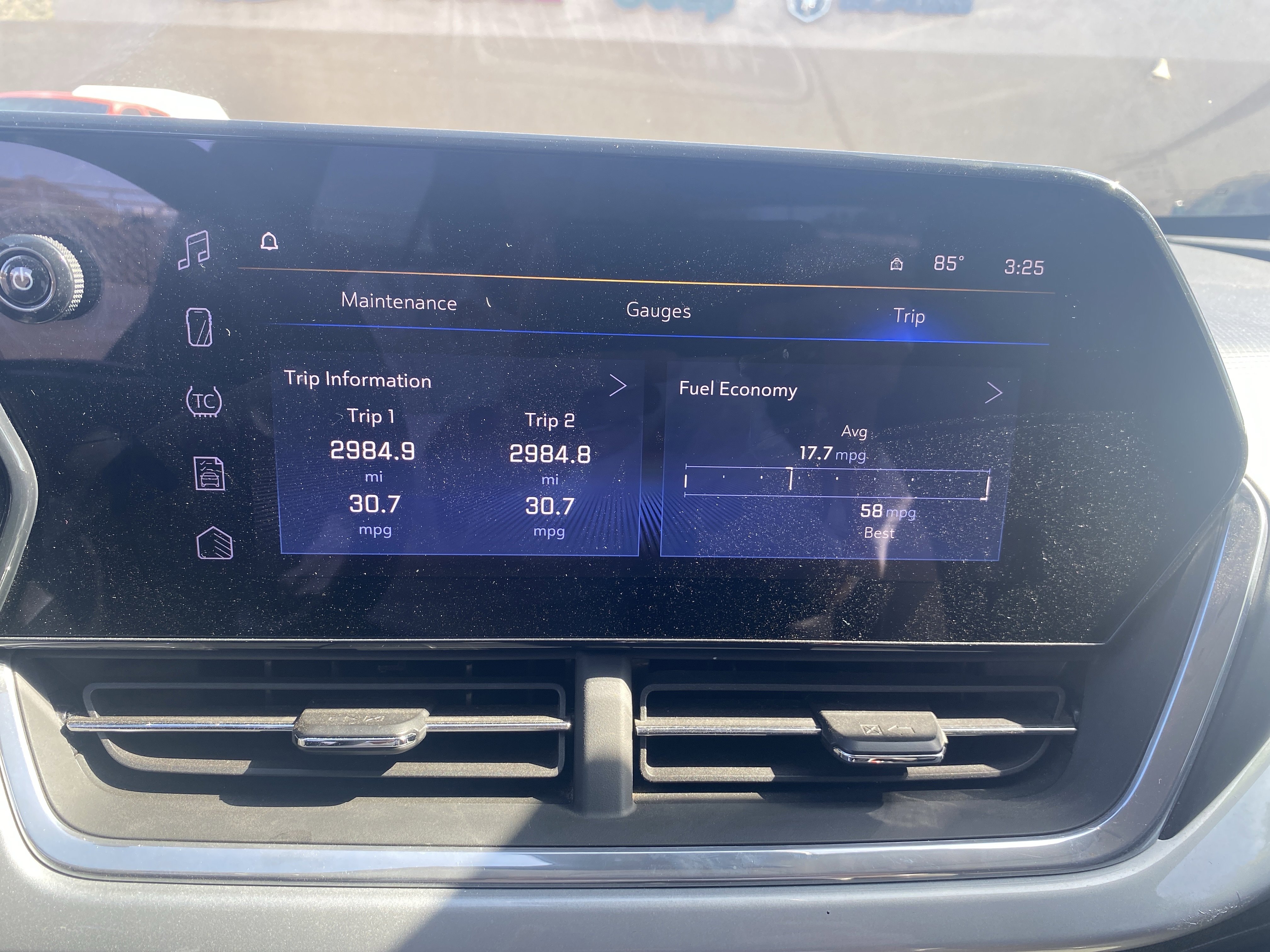 Used 2024 Chevrolet Trax LT FWD image 14