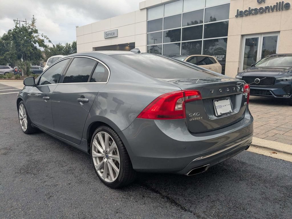 Used 2016 Volvo S60 T5 Inscription Platinum FWD image 4
