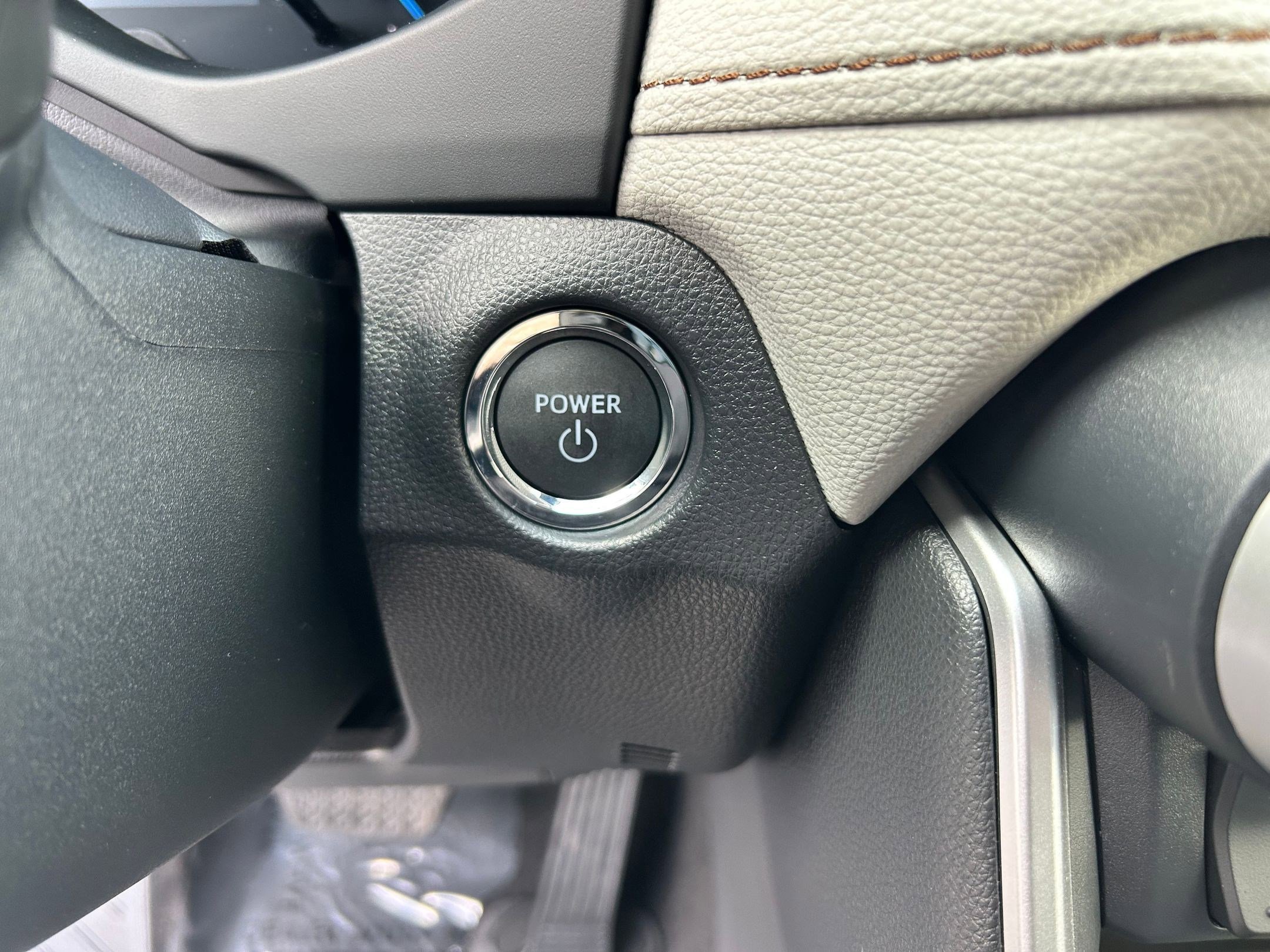 Certified 2025 Toyota RAV4 XLE image 18