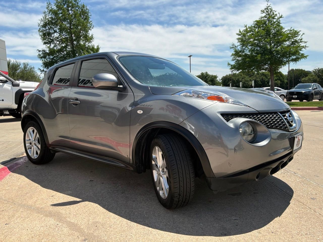Used 2014 Nissan Juke SV image 4
