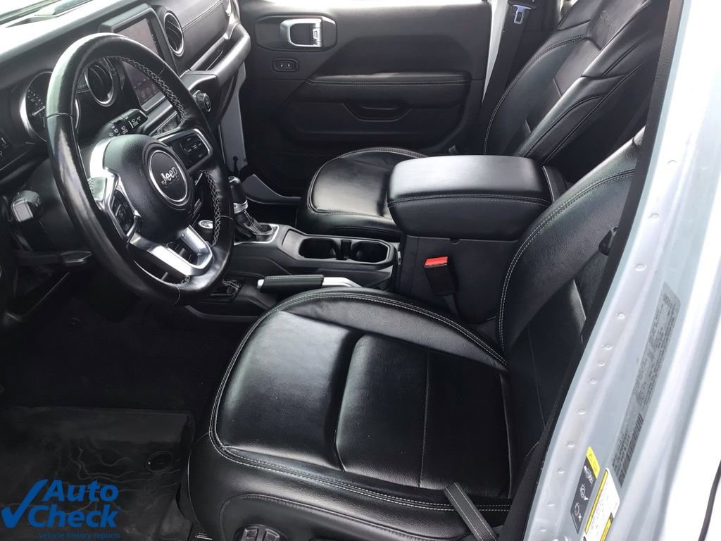 Used 2022 Jeep Wrangler Unlimited Sahara w/ Cold Weather Group image 7