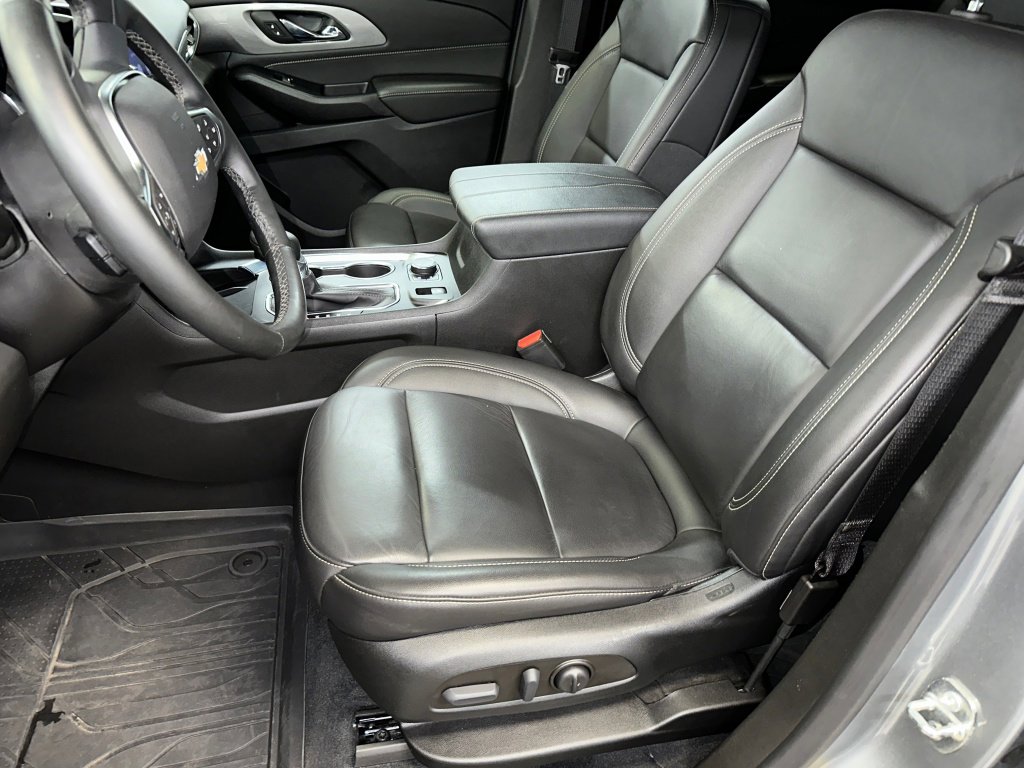 Certified 2023 Chevrolet Traverse LT w/ LPO, Floor Liner Package image 2