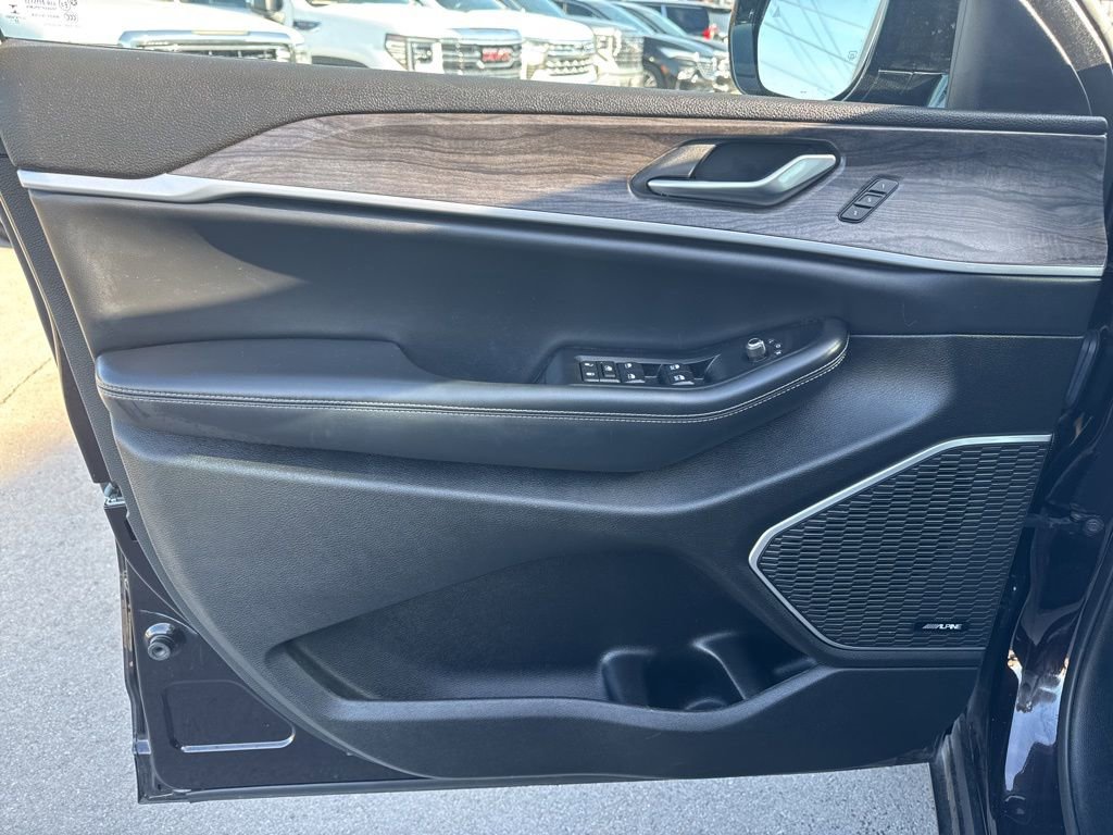 Used 2022 Jeep Grand Cherokee Limited 4xe image 10