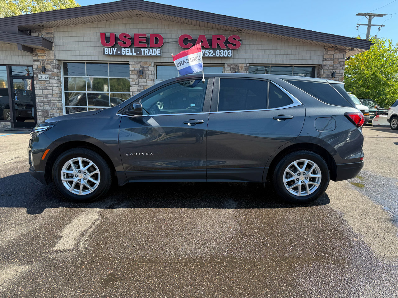 Used 2023 Chevrolet Equinox LT image 4