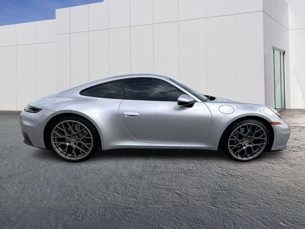 Used 2025 Porsche 911 Carrera image 8
