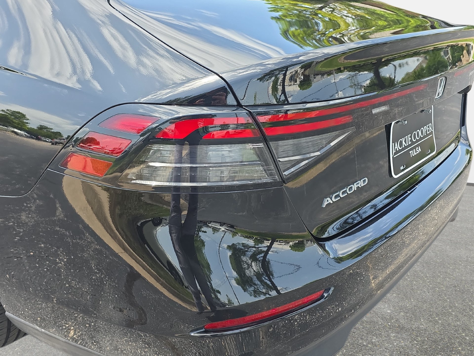 Used 2024 Honda Accord EX image 32
