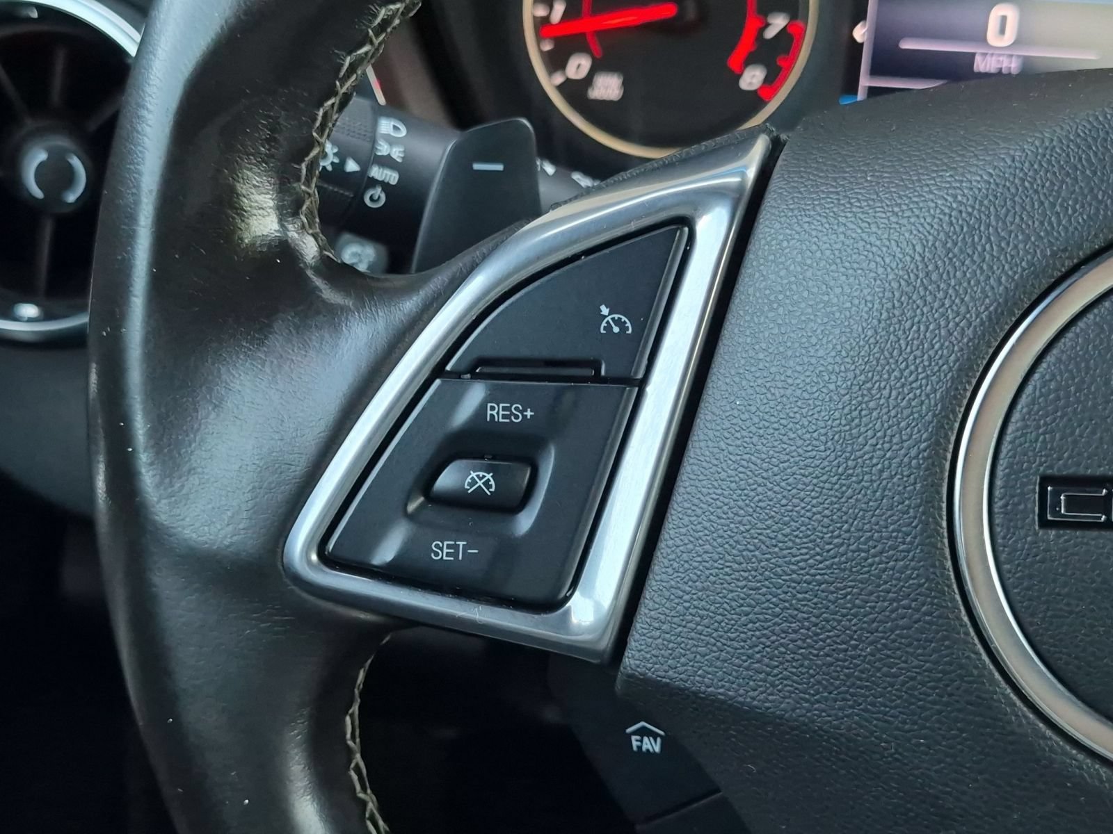 Used 2020 Chevrolet Camaro LT RWD image 15
