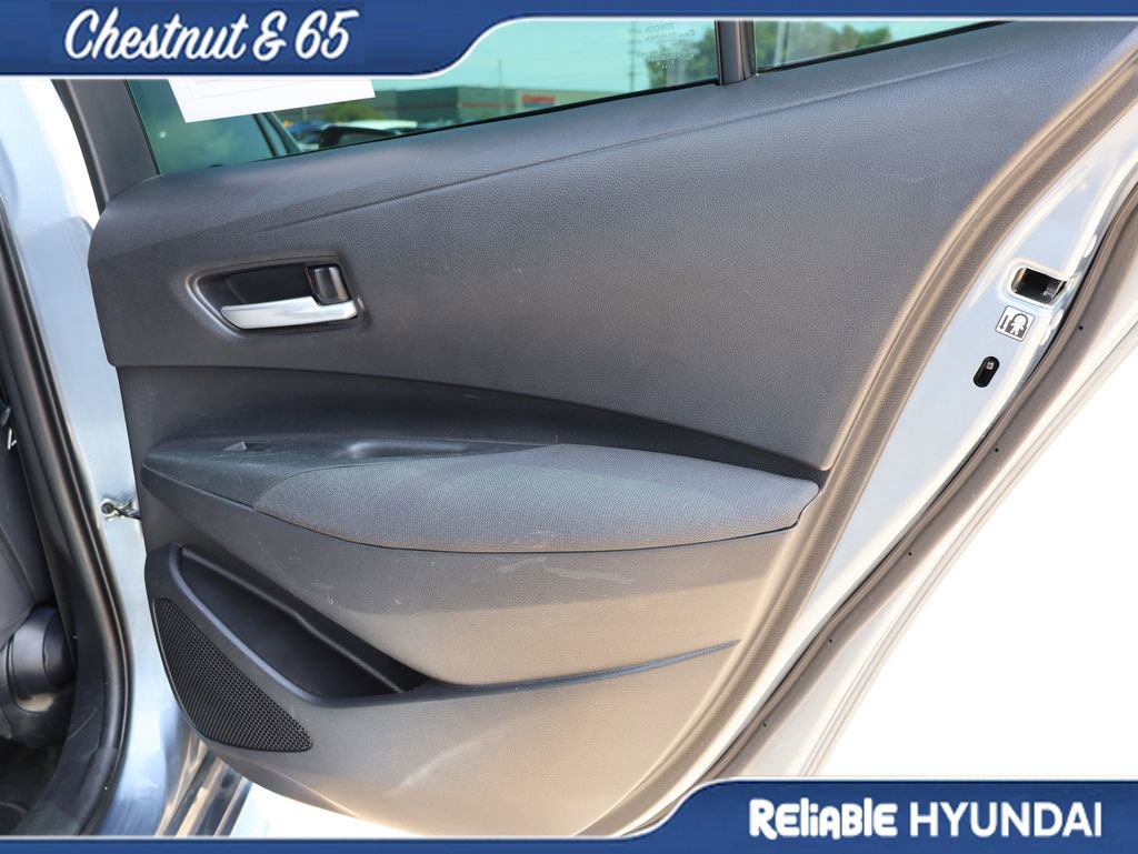 Used 2020 Toyota Corolla LE FWD image 12
