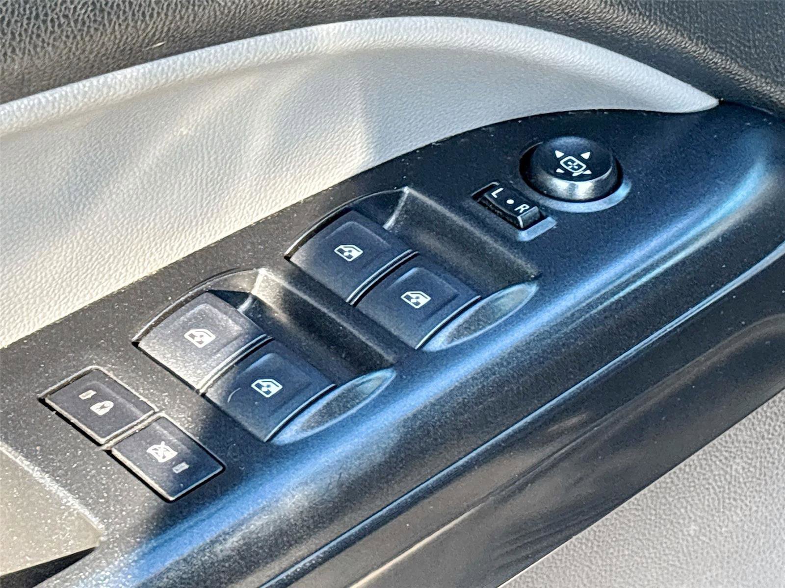 Used 2022 Chevrolet Colorado W/T w/ Custom Special Edition image 18