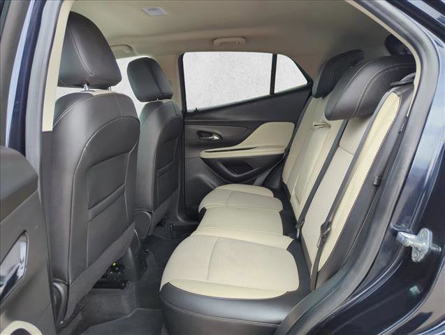 Used 2022 Buick Encore Preferred AWD/4WD image 19