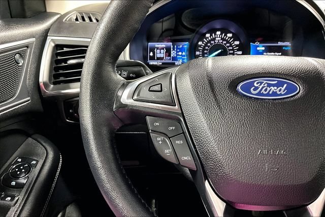 Used 2023 Ford Edge Titanium w/ Cargo Accessory Package AWD/4WD image 11