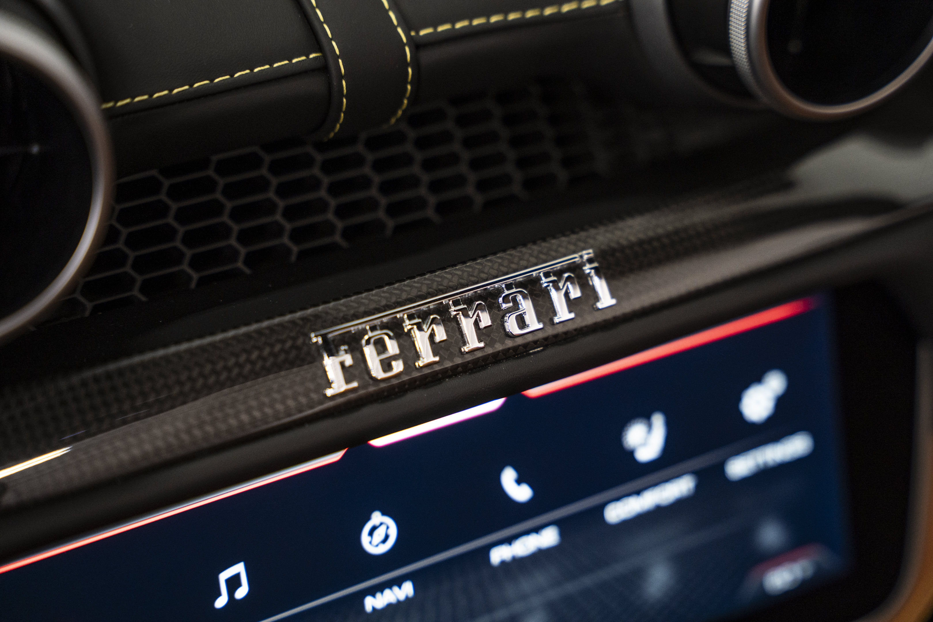 Used 2022 Ferrari Portofino M RWD image 39