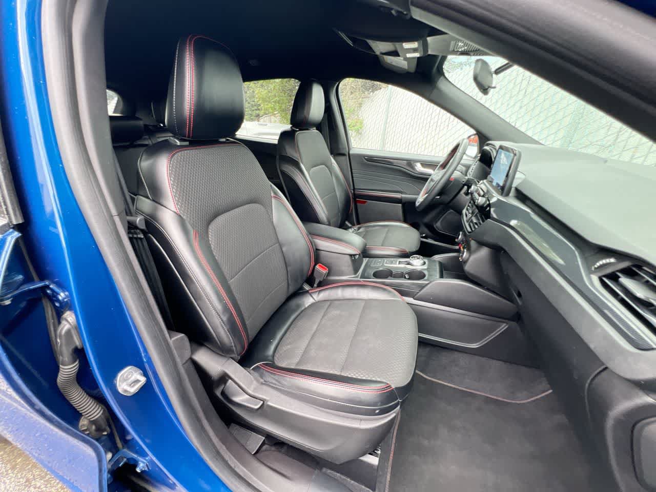 Used 2023 Ford Escape ST-Line AWD/4WD image 28