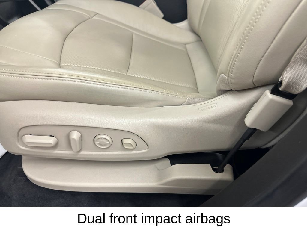 Used 2021 Buick Enclave Premium w/ Sun and Sites Package AWD/4WD image 39