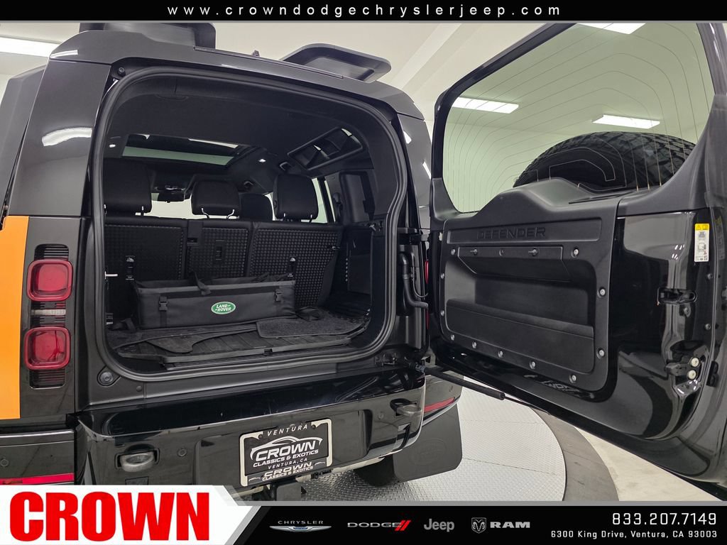 Used 2022 Land Rover Defender 110 X-Dynamic SE AWD/4WD image 23