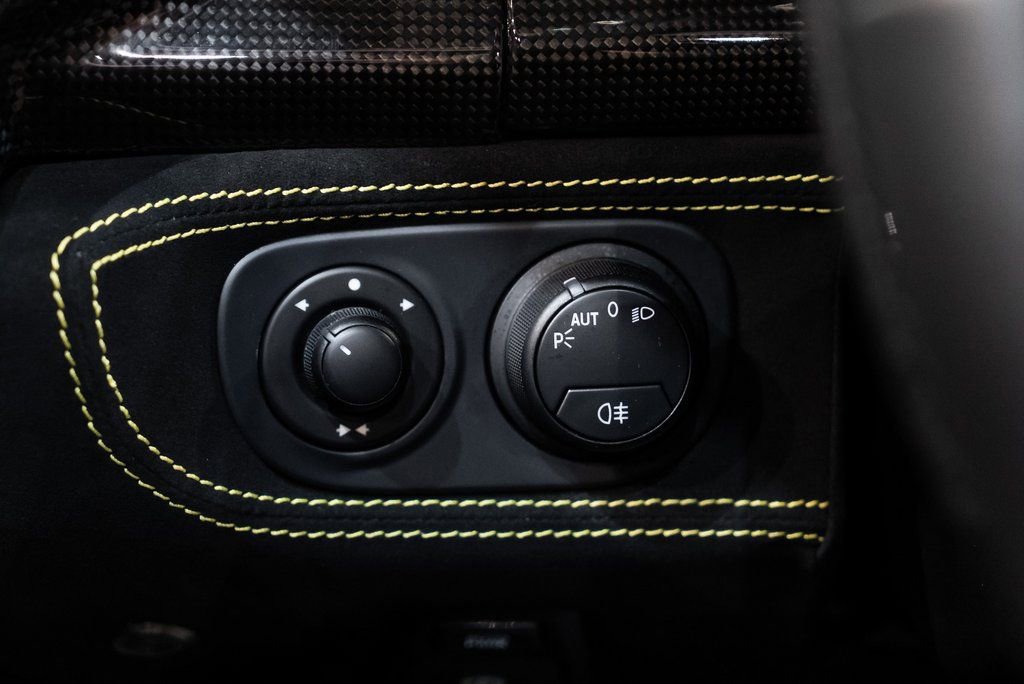 Certified 2015 Ferrari 458 Speciale A image 34