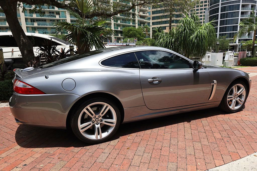 Used 2007 Jaguar XKR R image 19