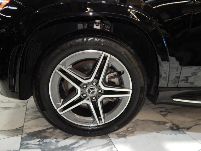 Used 2023 Mercedes-Benz GLE 450 GLE 450 AWD w/ AMG Line Exterior image 11