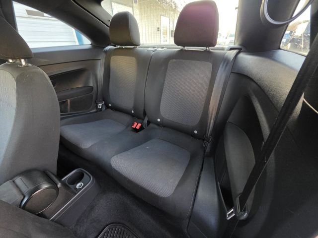 Used 2014 Volkswagen Beetle 1.8T FWD image 18