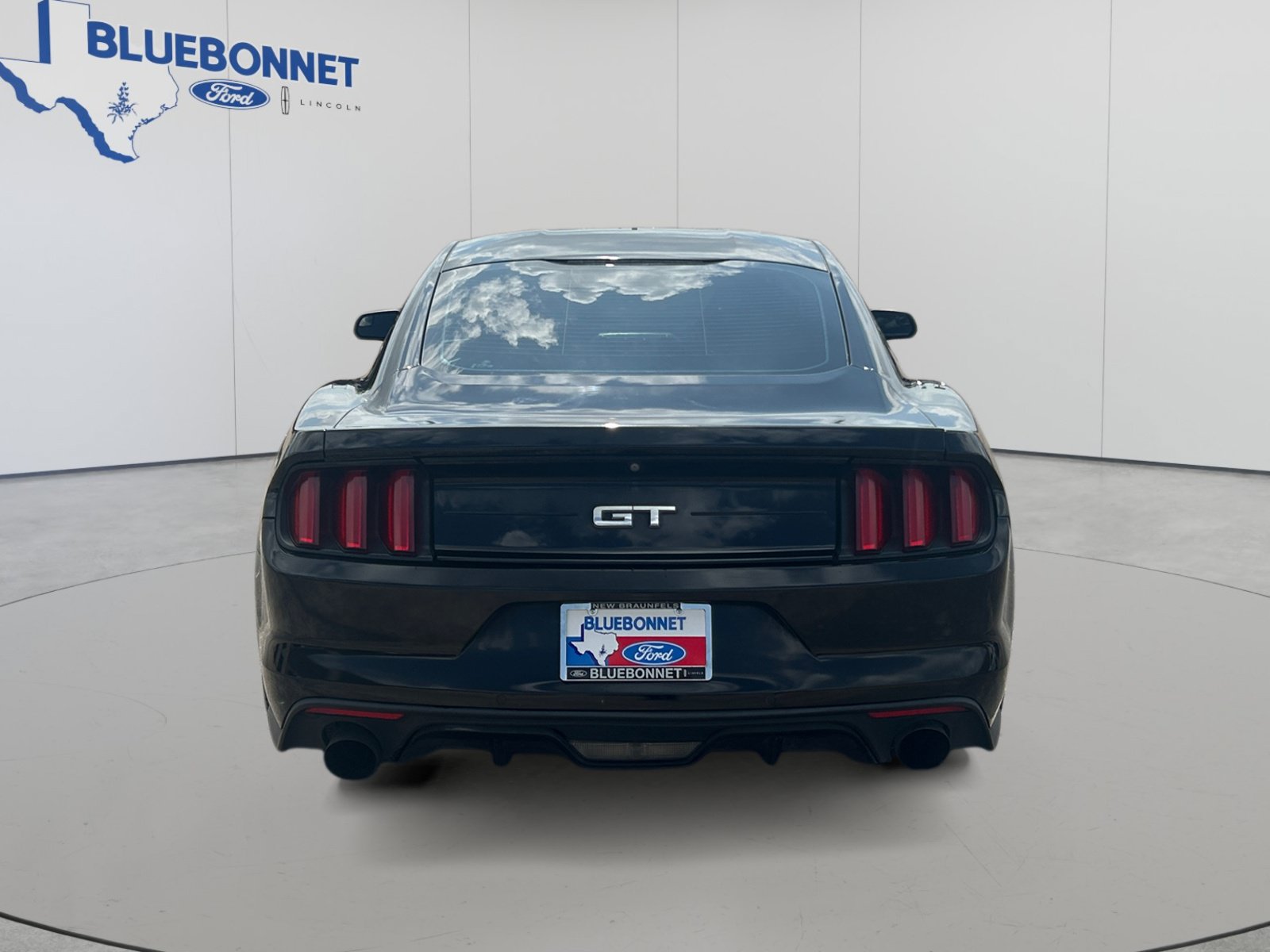 Used 2016 Ford Mustang GT w/ GT Performance Package RWD image 6
