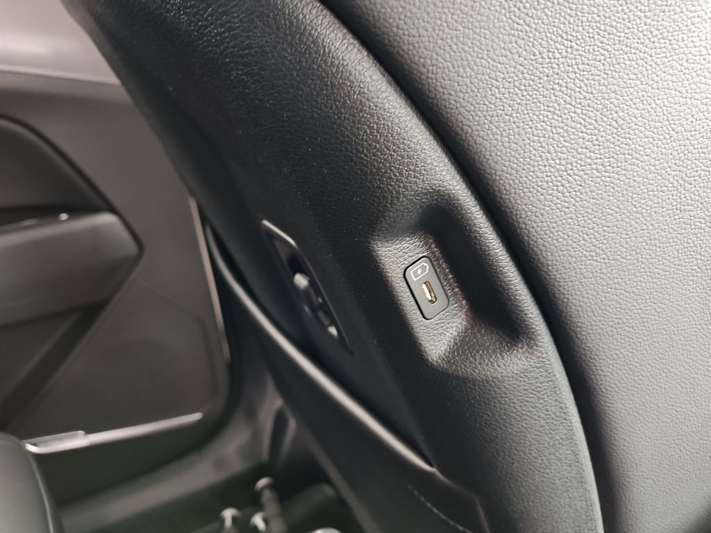 Used 2025 Kia Sportage SX Prestige image 35