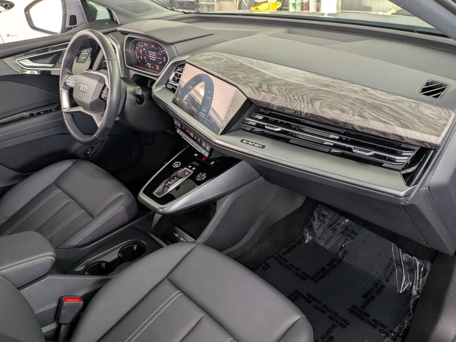 Used 2023 Audi Q4 e-tron Premium w/ Convenience Package AWD/4WD image 21